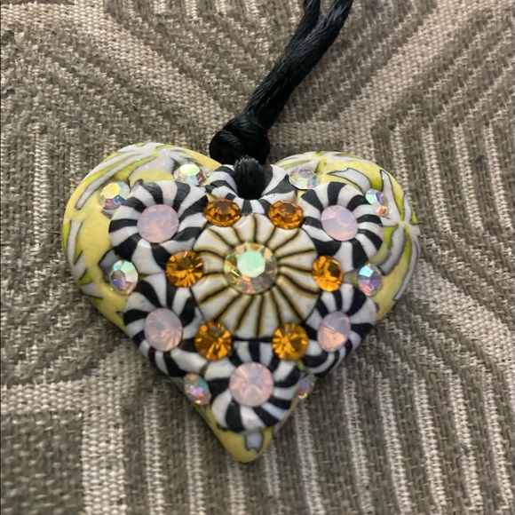 Billie Beads Heart Shaped Crystal Pendant Necklace - Picture 1 of 6